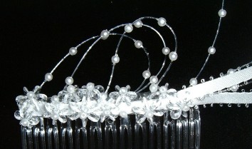 Pearl Spray hair comb detail