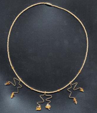 Necklace to match Golden Topaz Shell Tiara